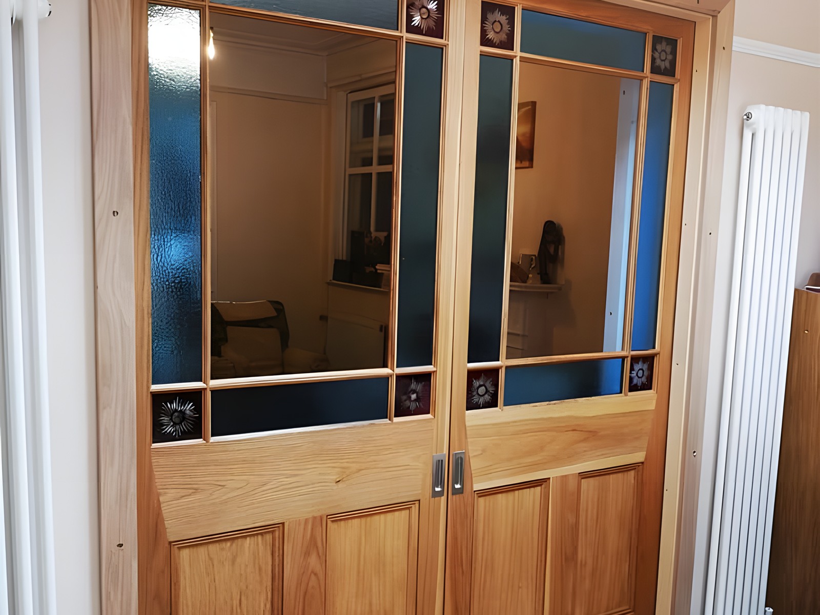 Oak doors with stained glass — bespoke joinery project in London